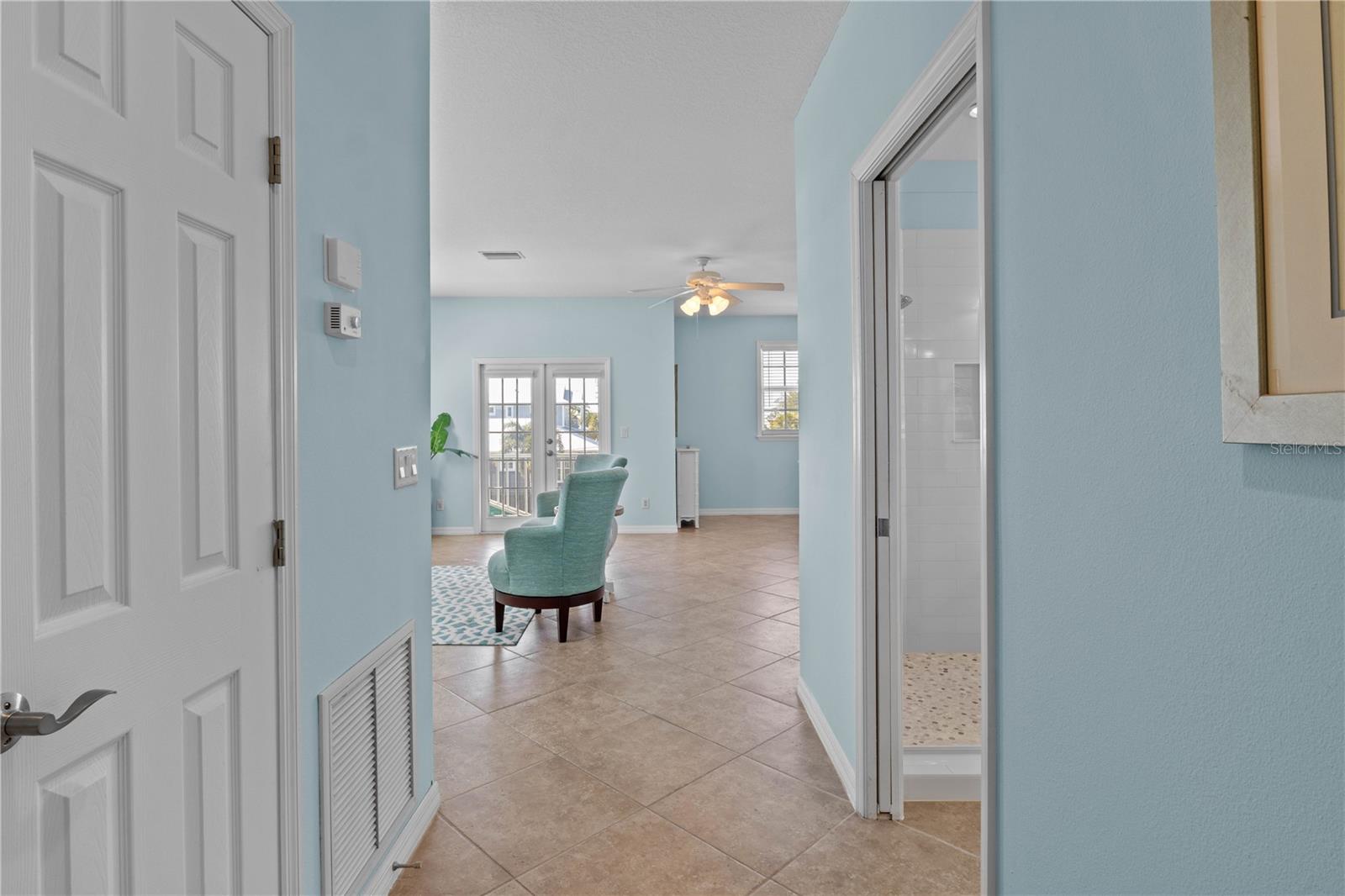 Listing Image #18