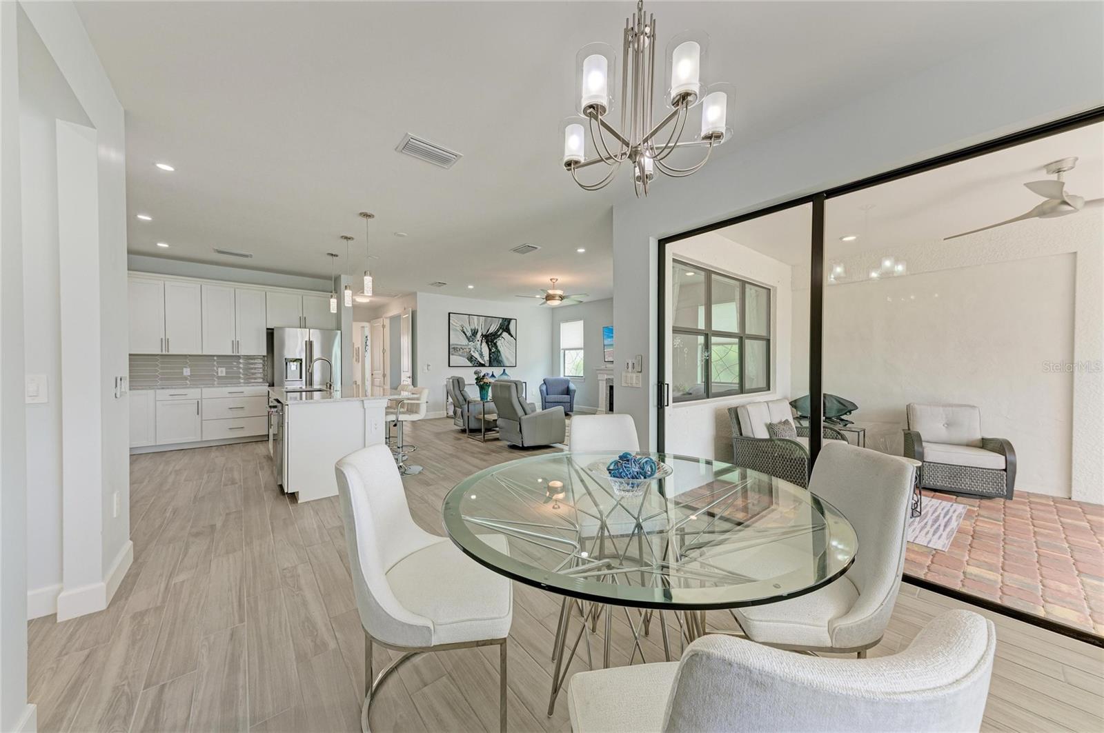 Listing Image #15
