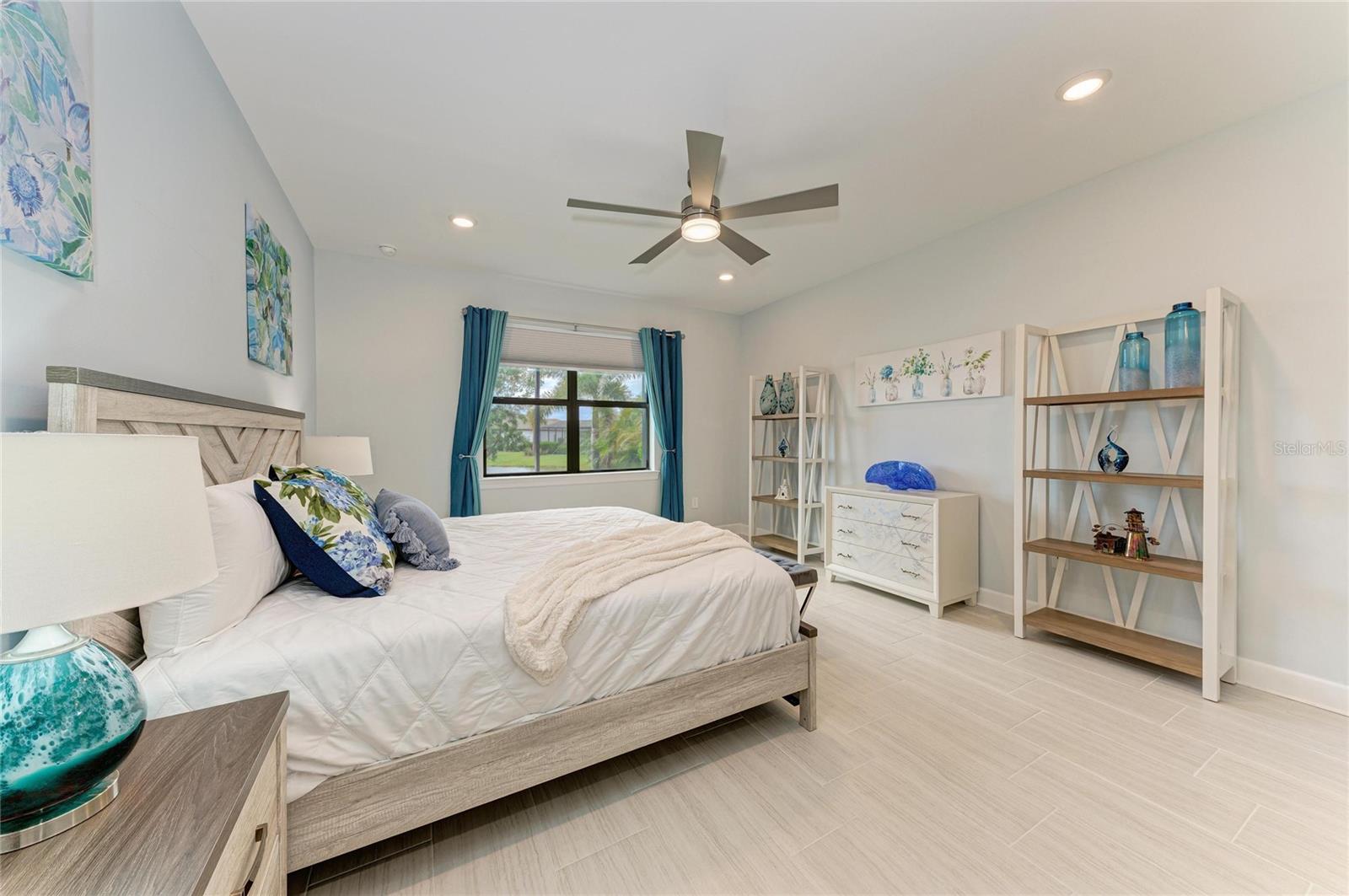 Listing Image #25