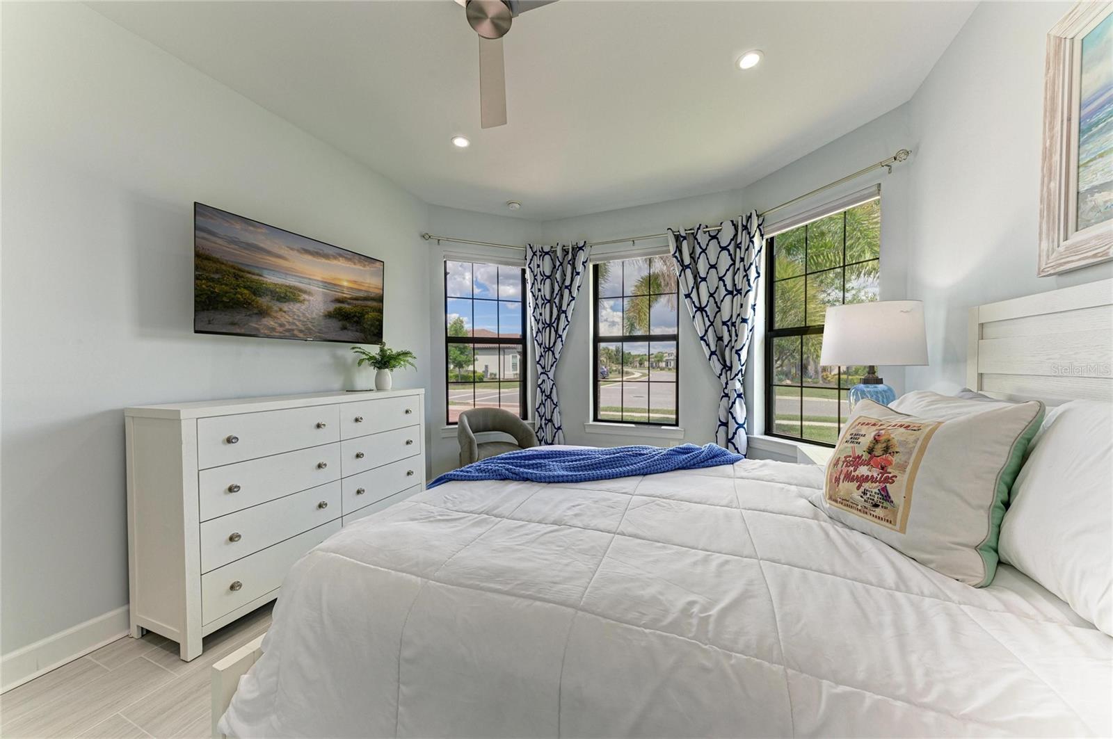 Listing Image #33