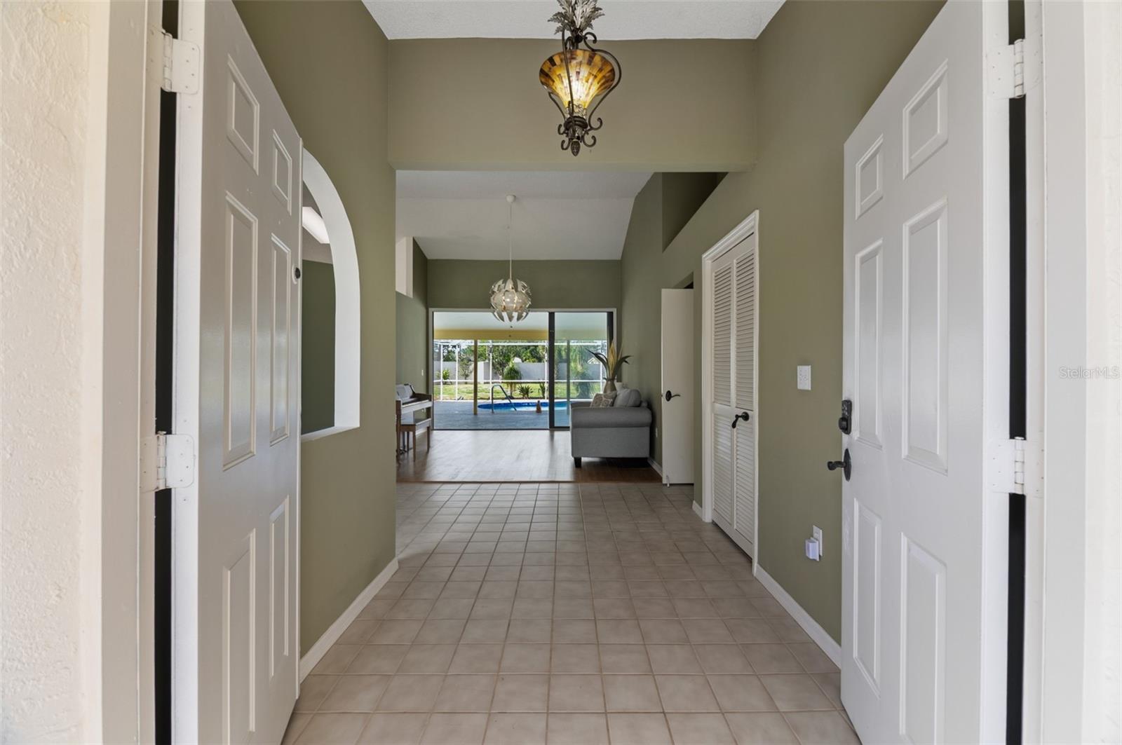 Listing Image #12