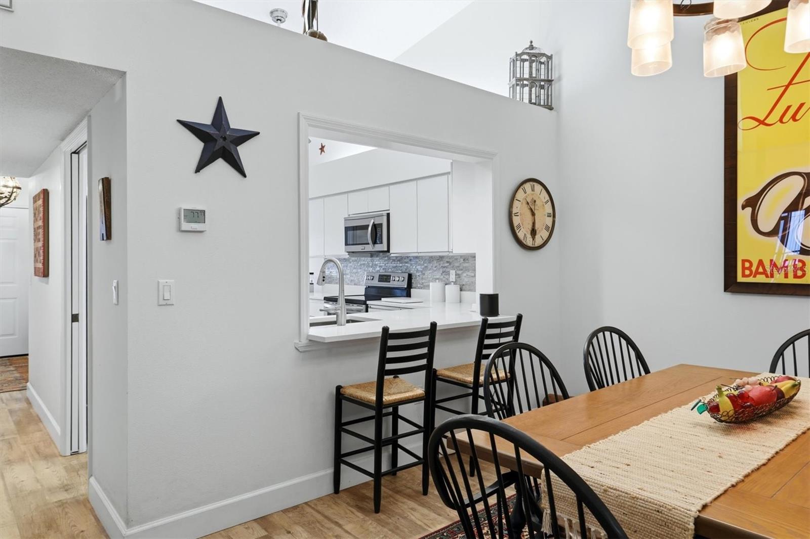 Listing Image #17
