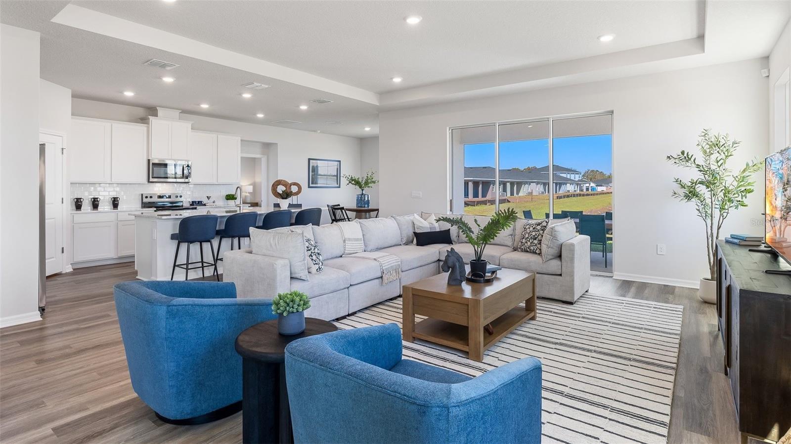 Listing Image #11