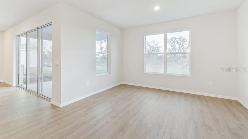 Listing Image #6