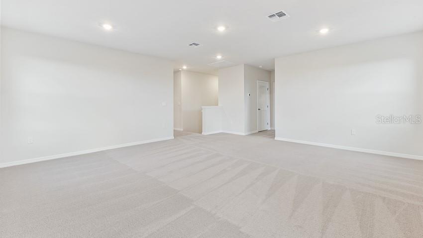 Listing Image #10
