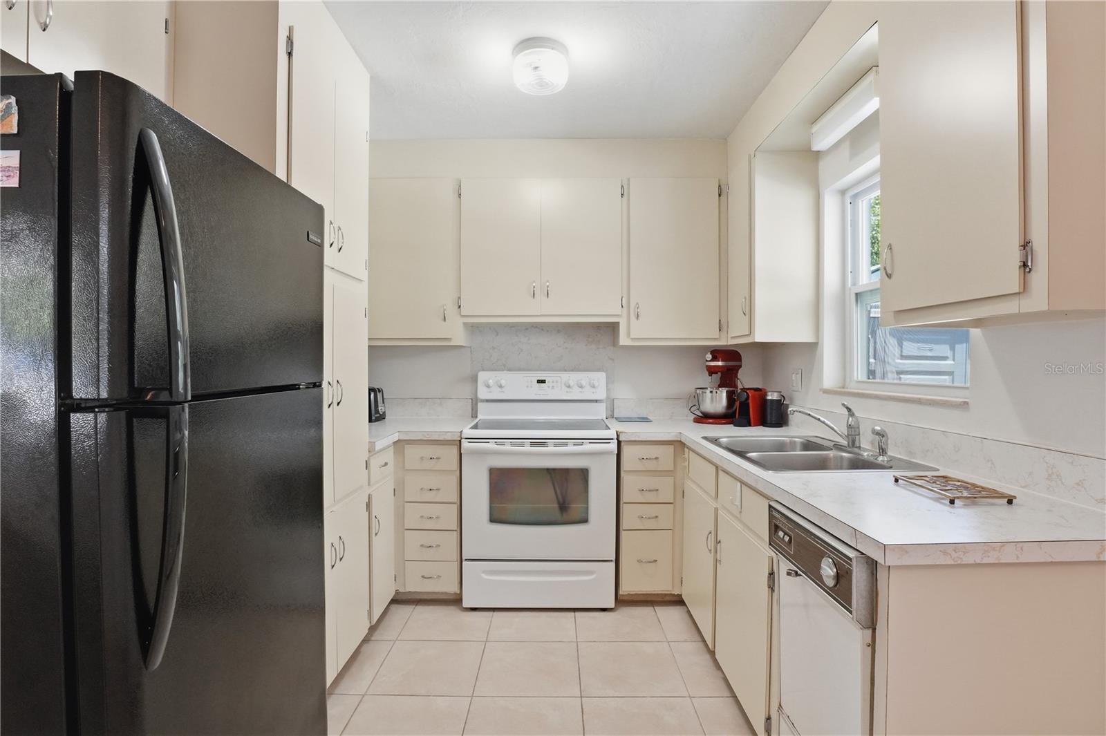 Listing Image #7