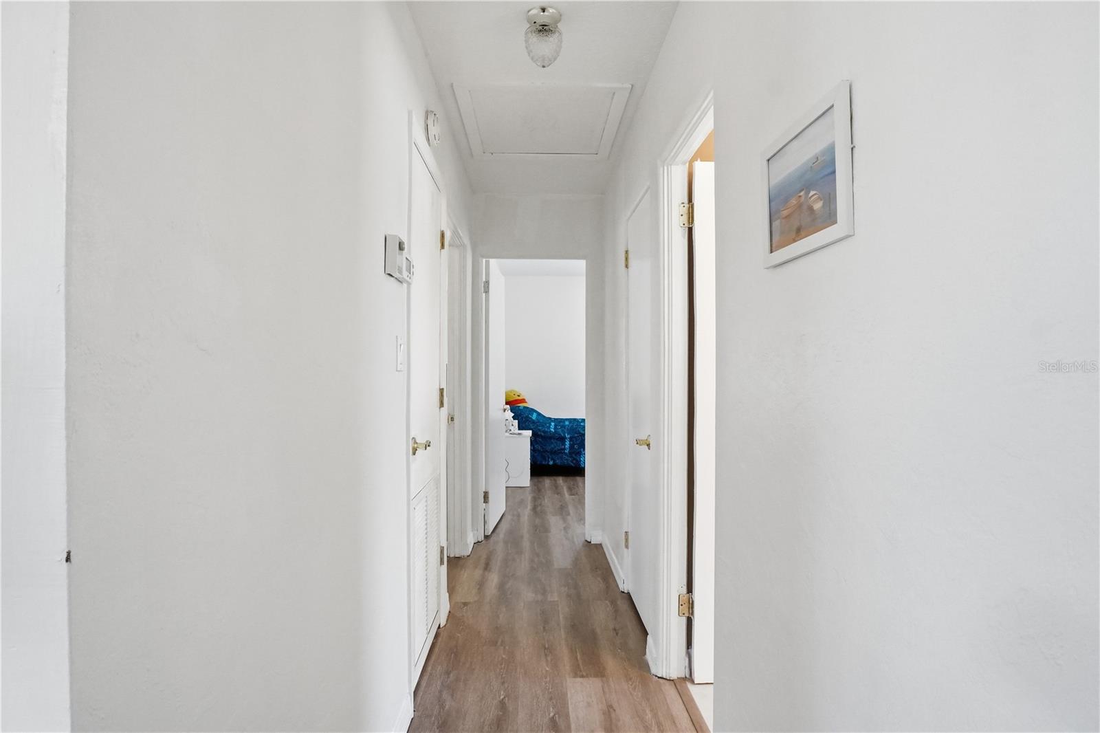 Listing Image #11