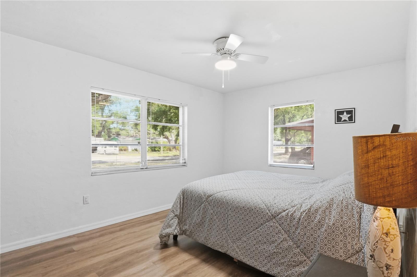 Listing Image #13