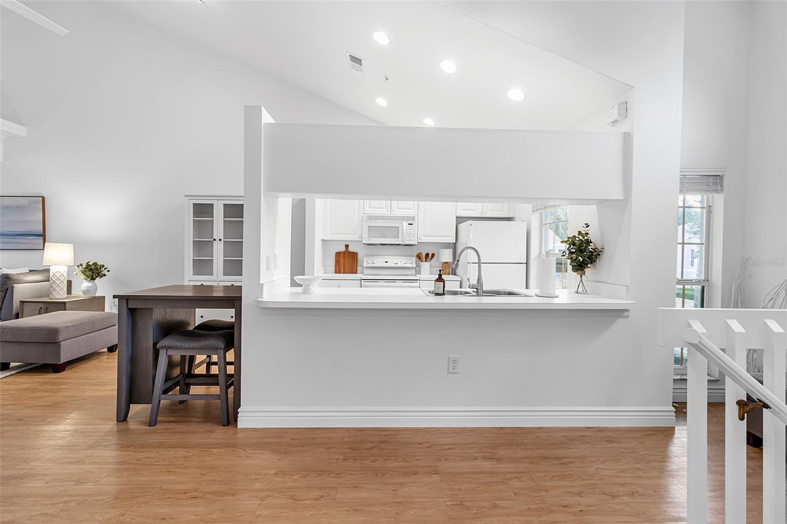 Listing Image #4