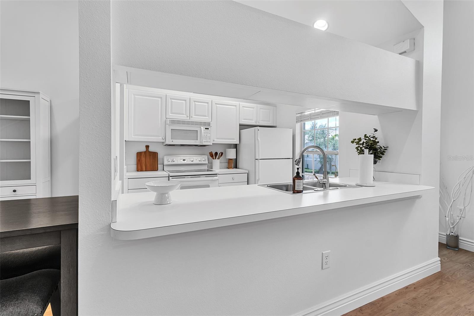 Listing Image #8