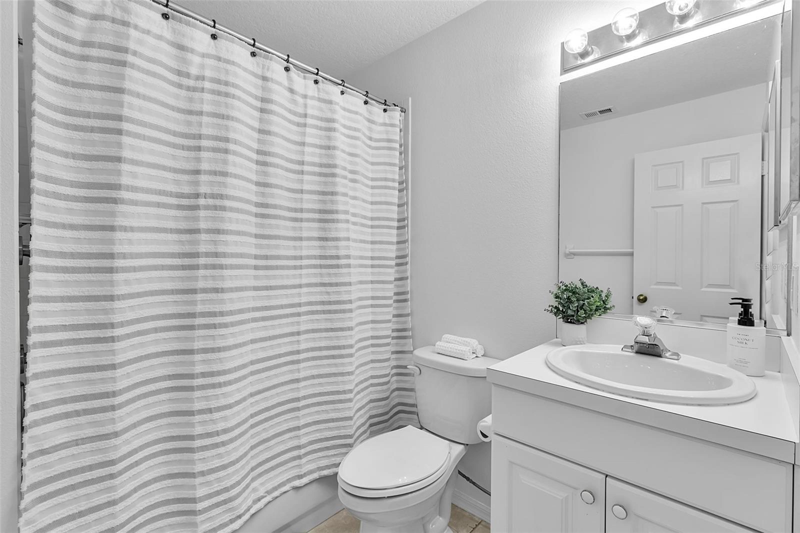 Listing Image #28