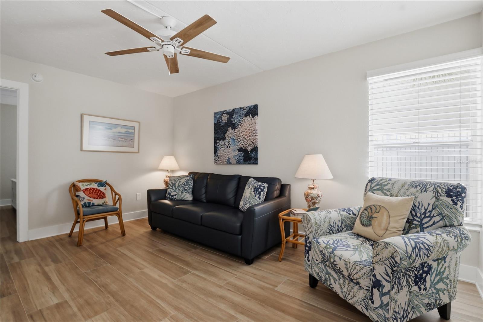 Listing Image #5