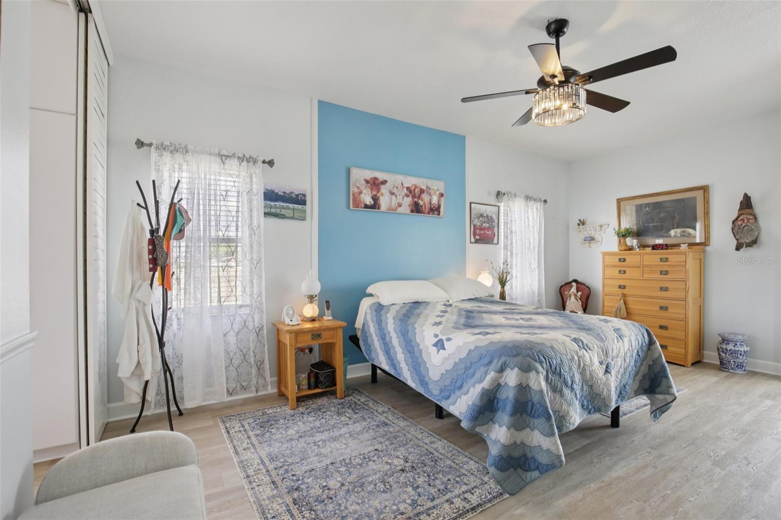 Listing Image #13
