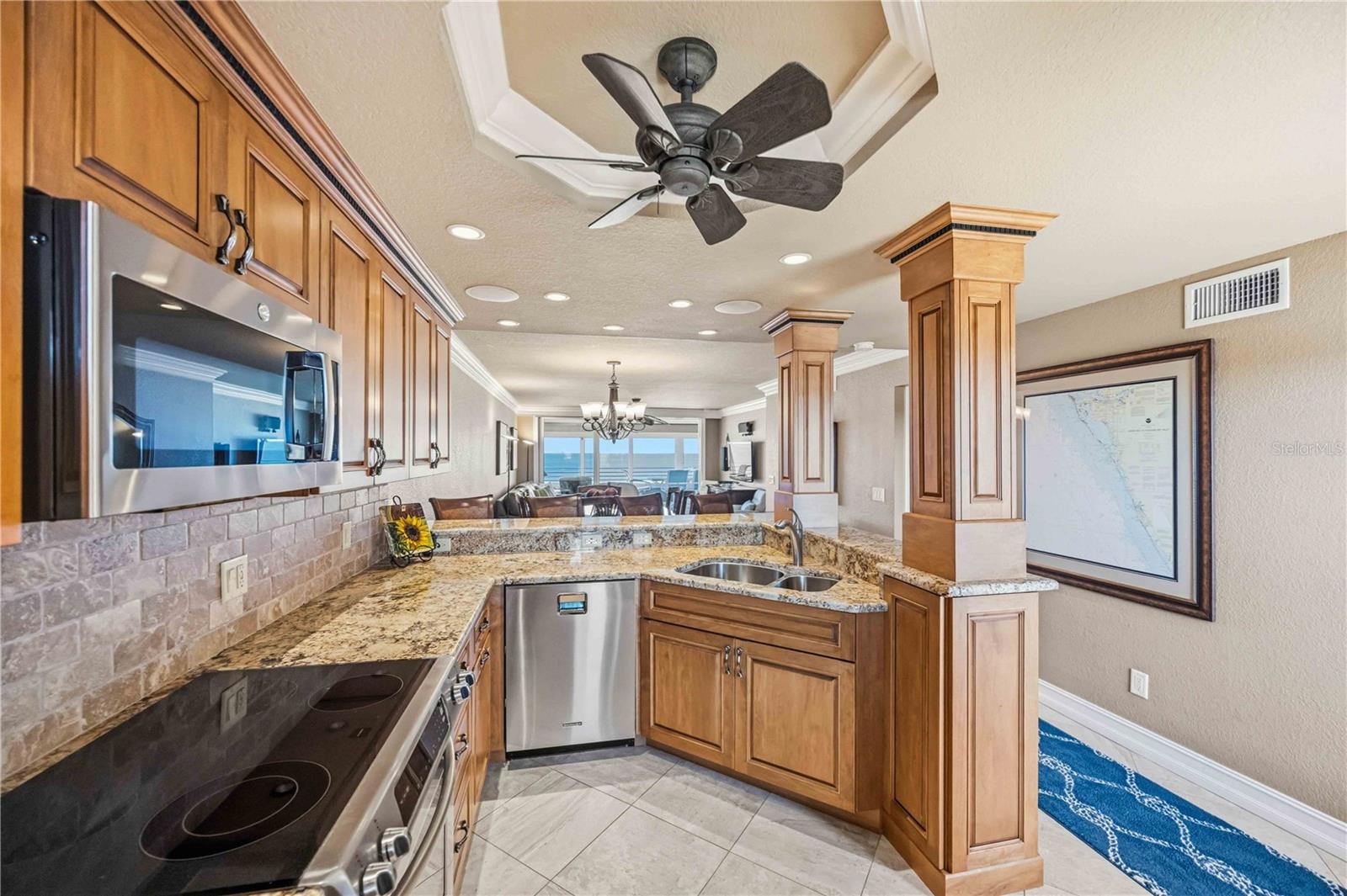Listing Image #11