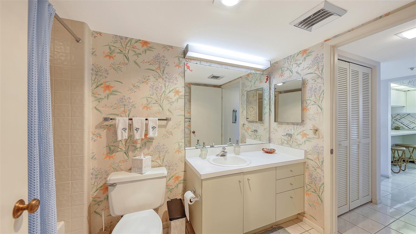 Listing Image #32