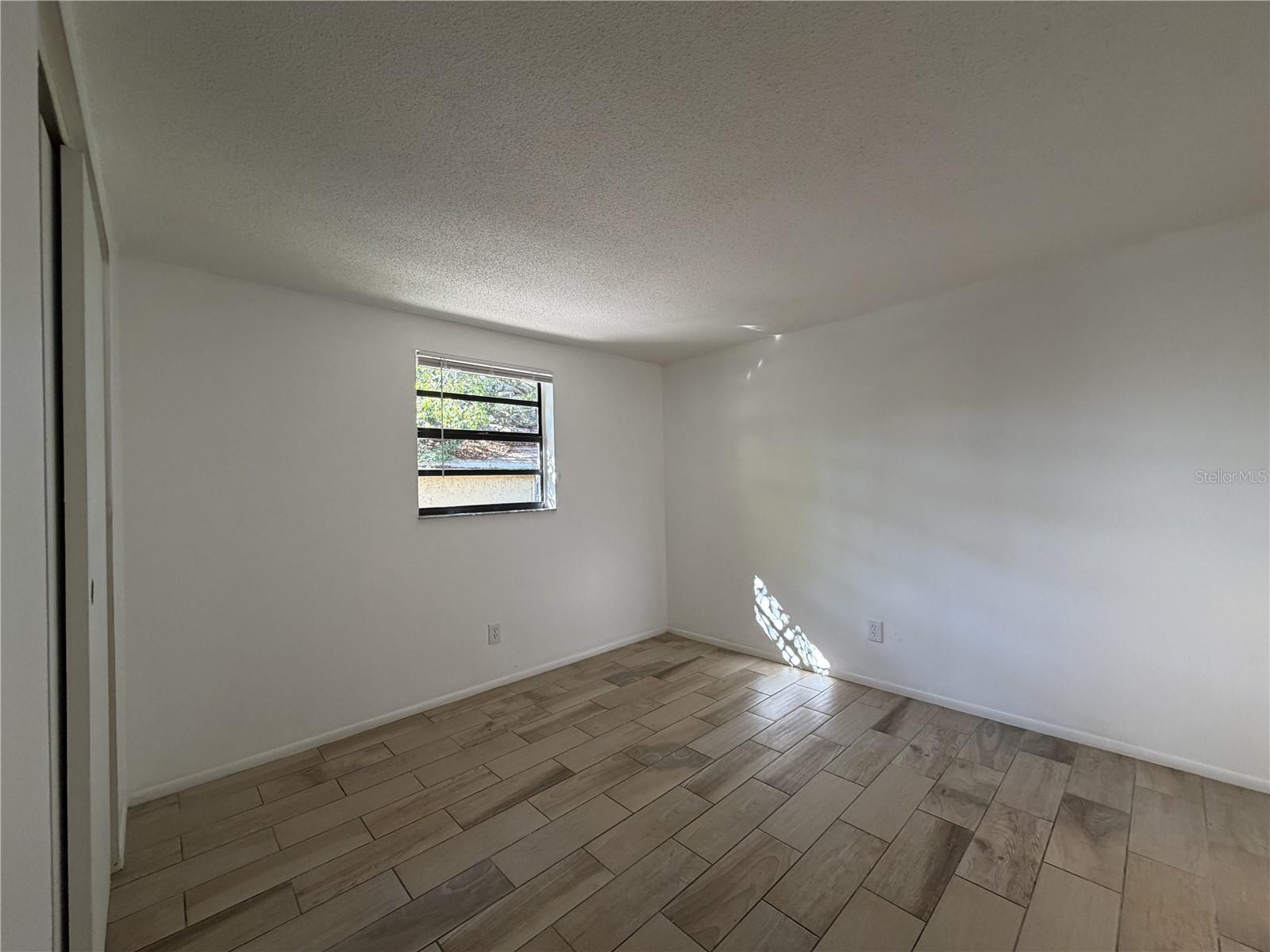 Listing Image #6