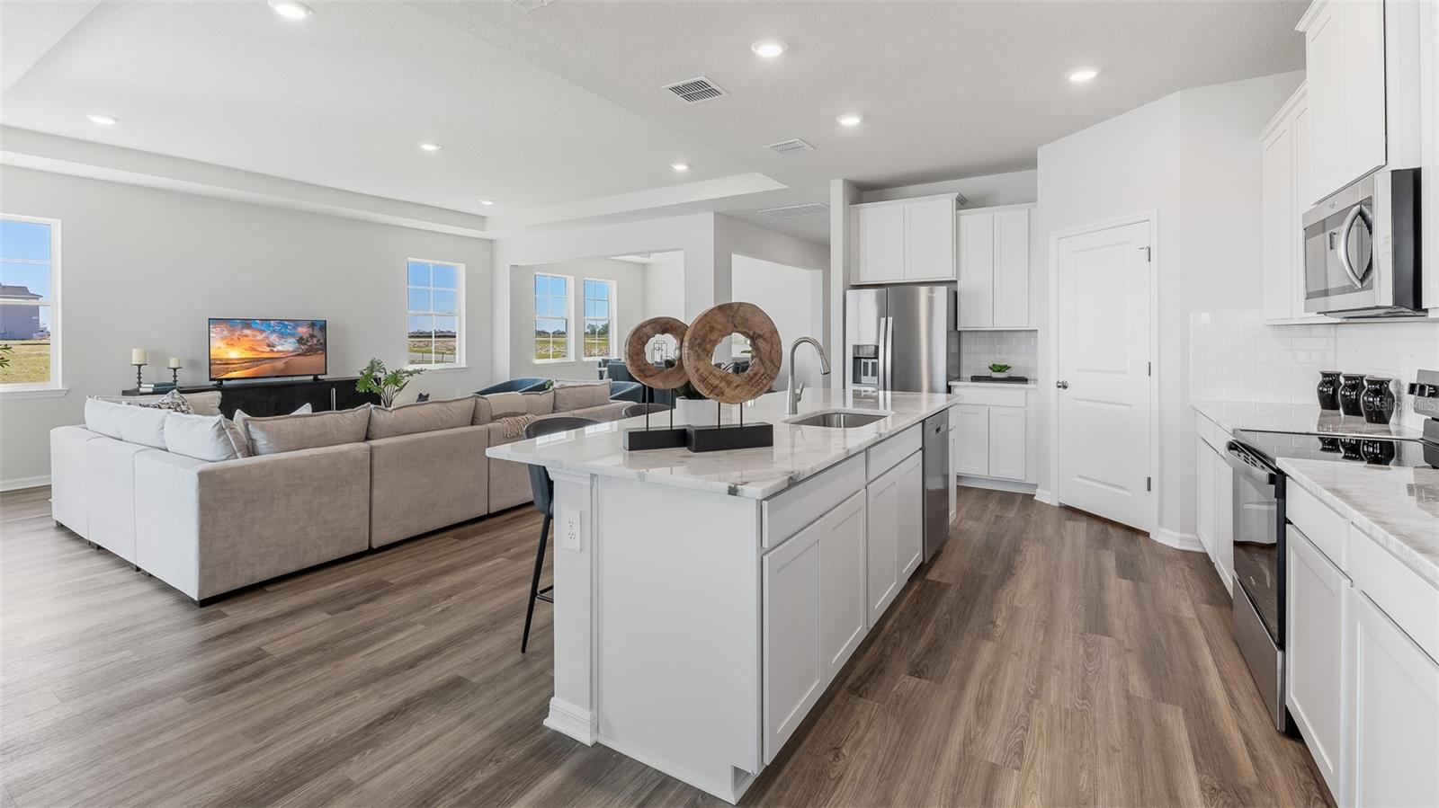 Listing Image #7