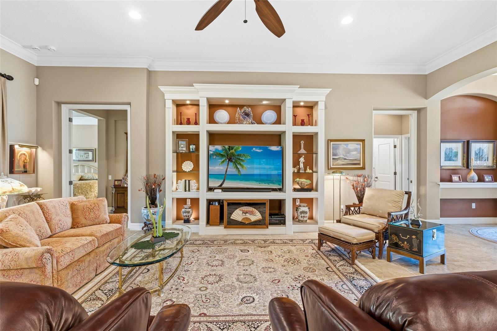 Listing Image #13
