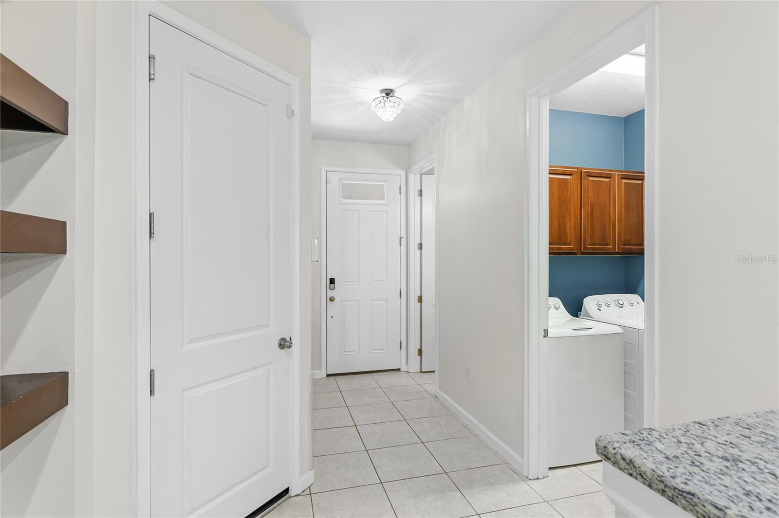 Listing Image #4