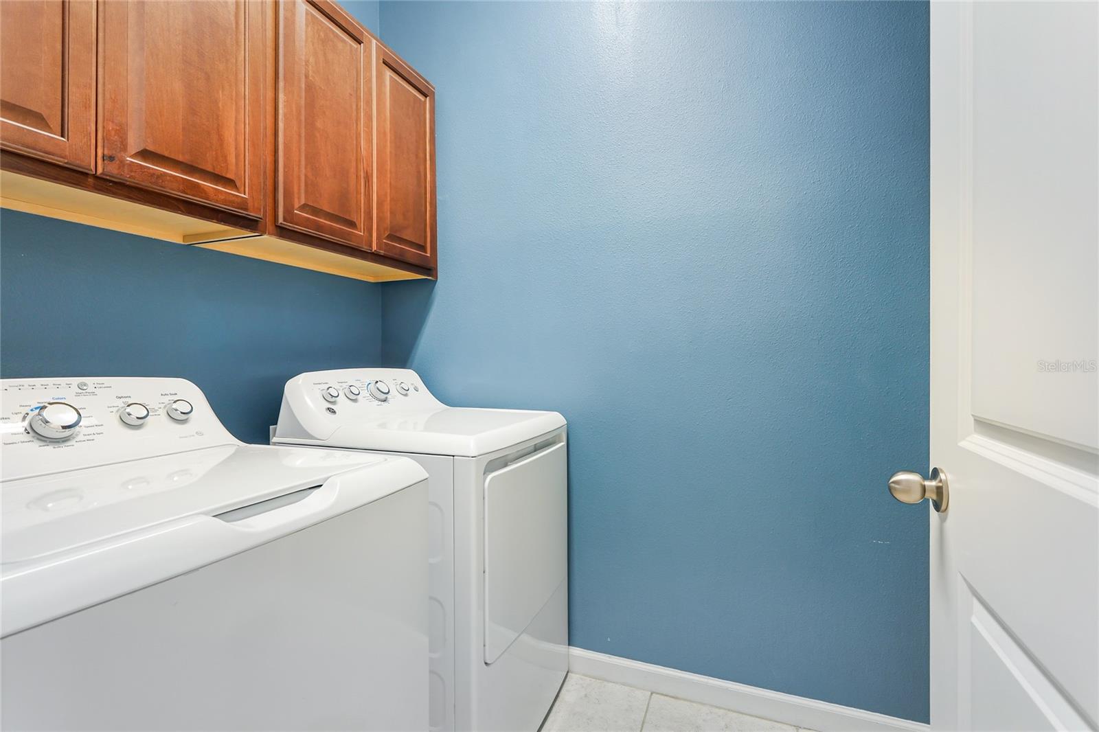 Listing Image #9