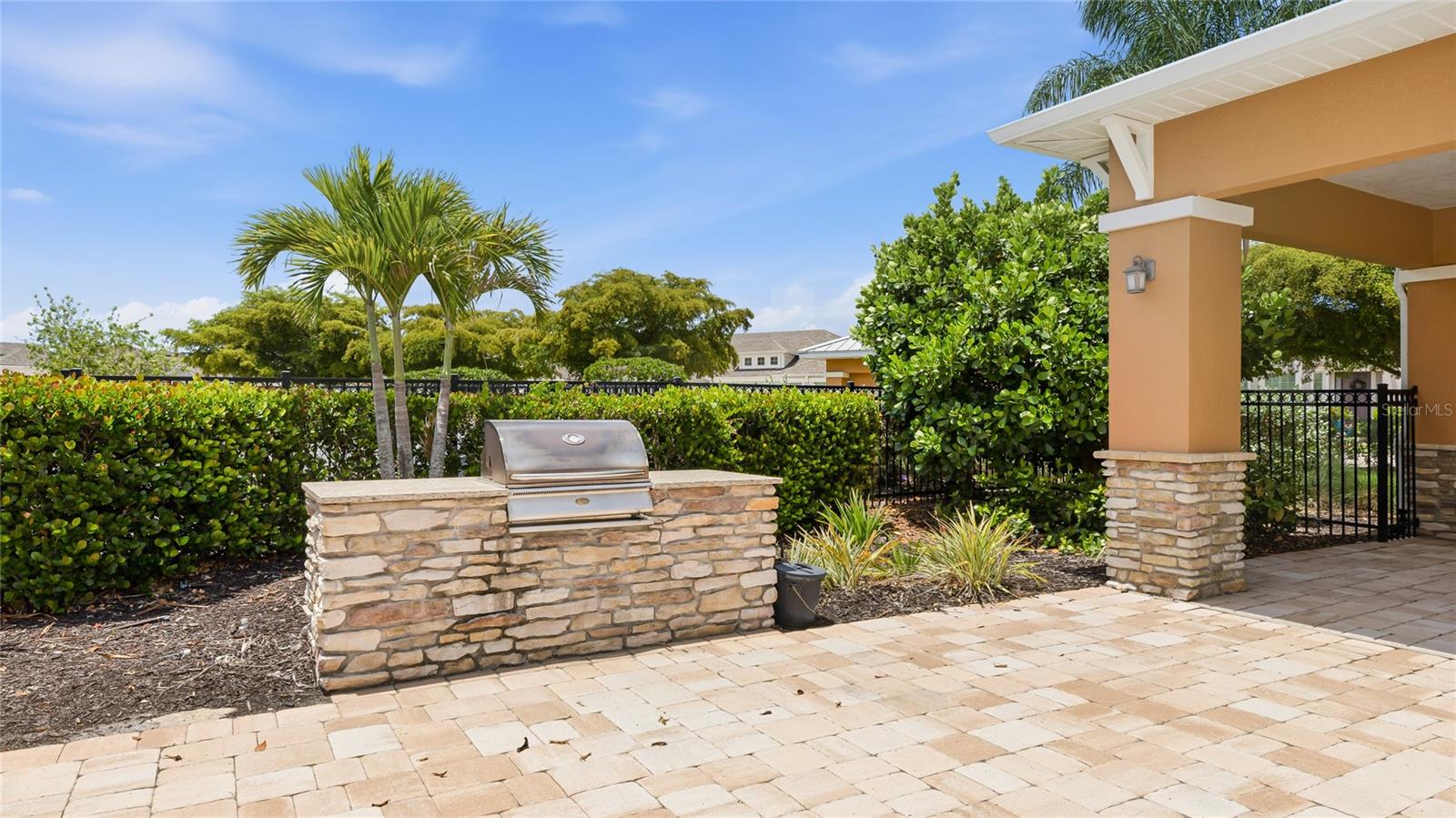 Listing Image #52
