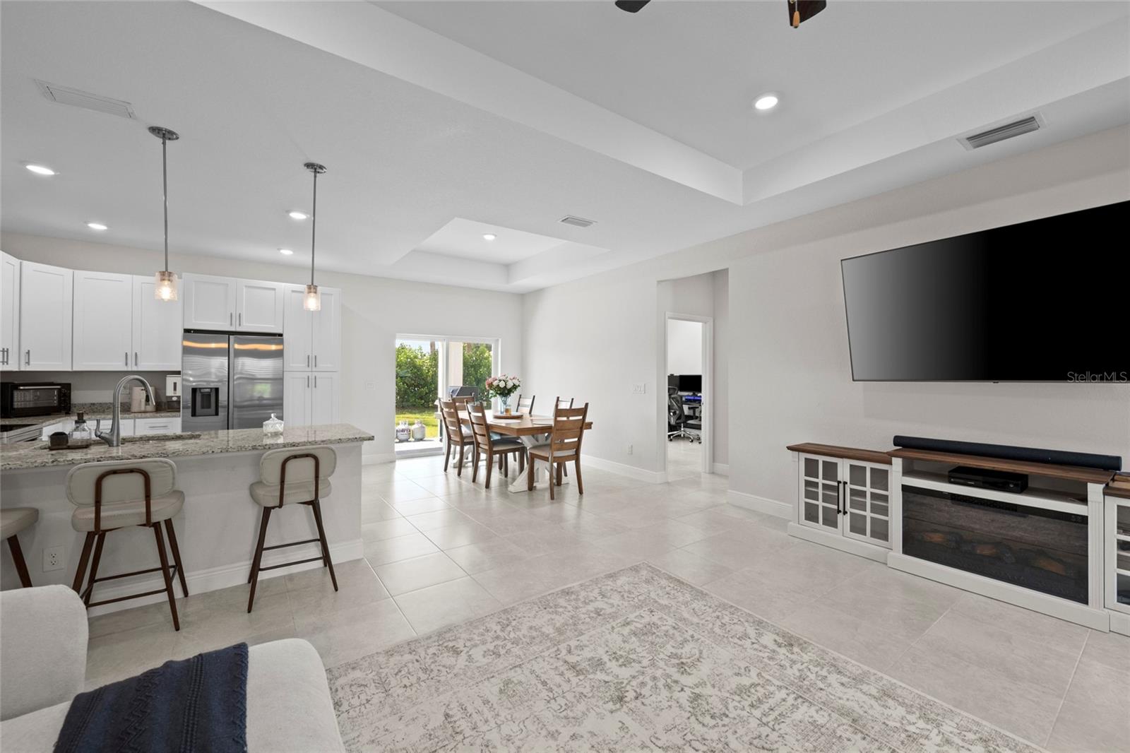 Listing Image #4