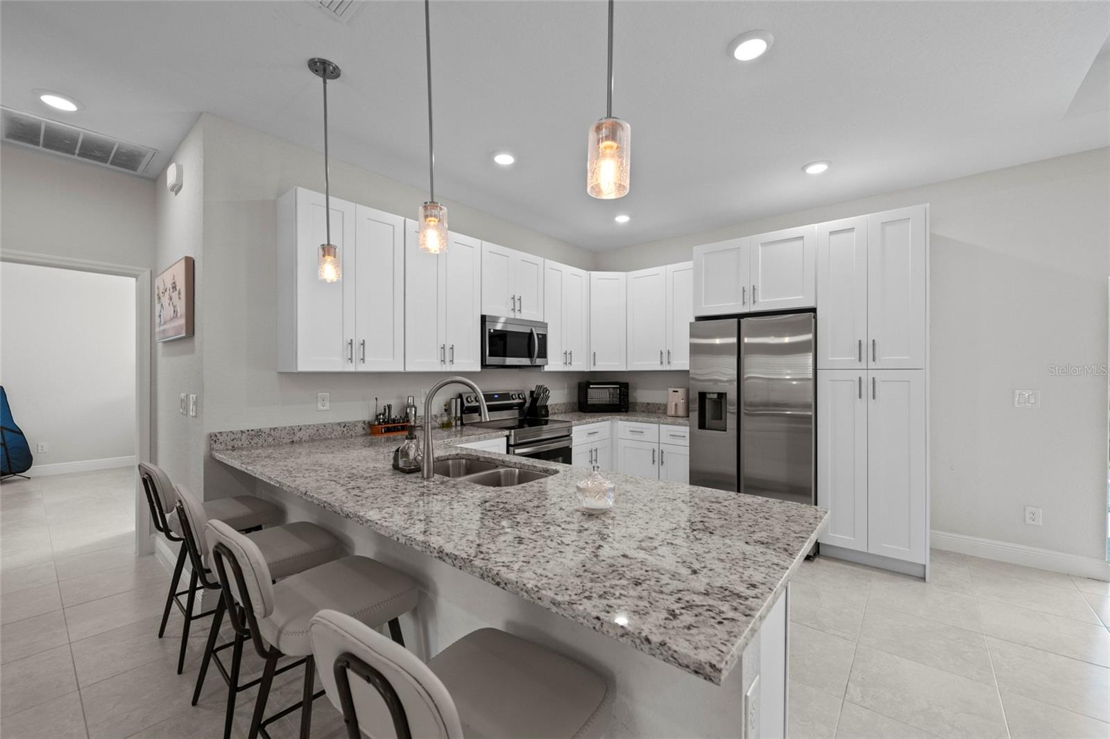 Listing Image #8