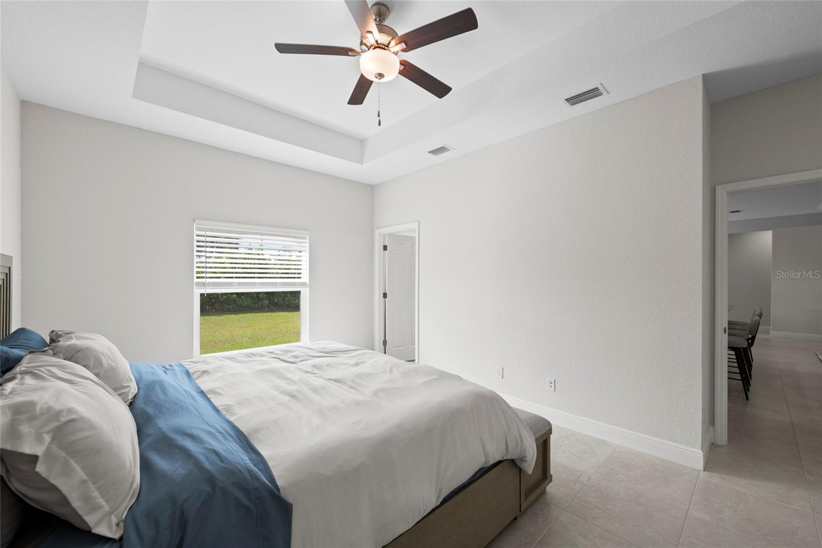Listing Image #13