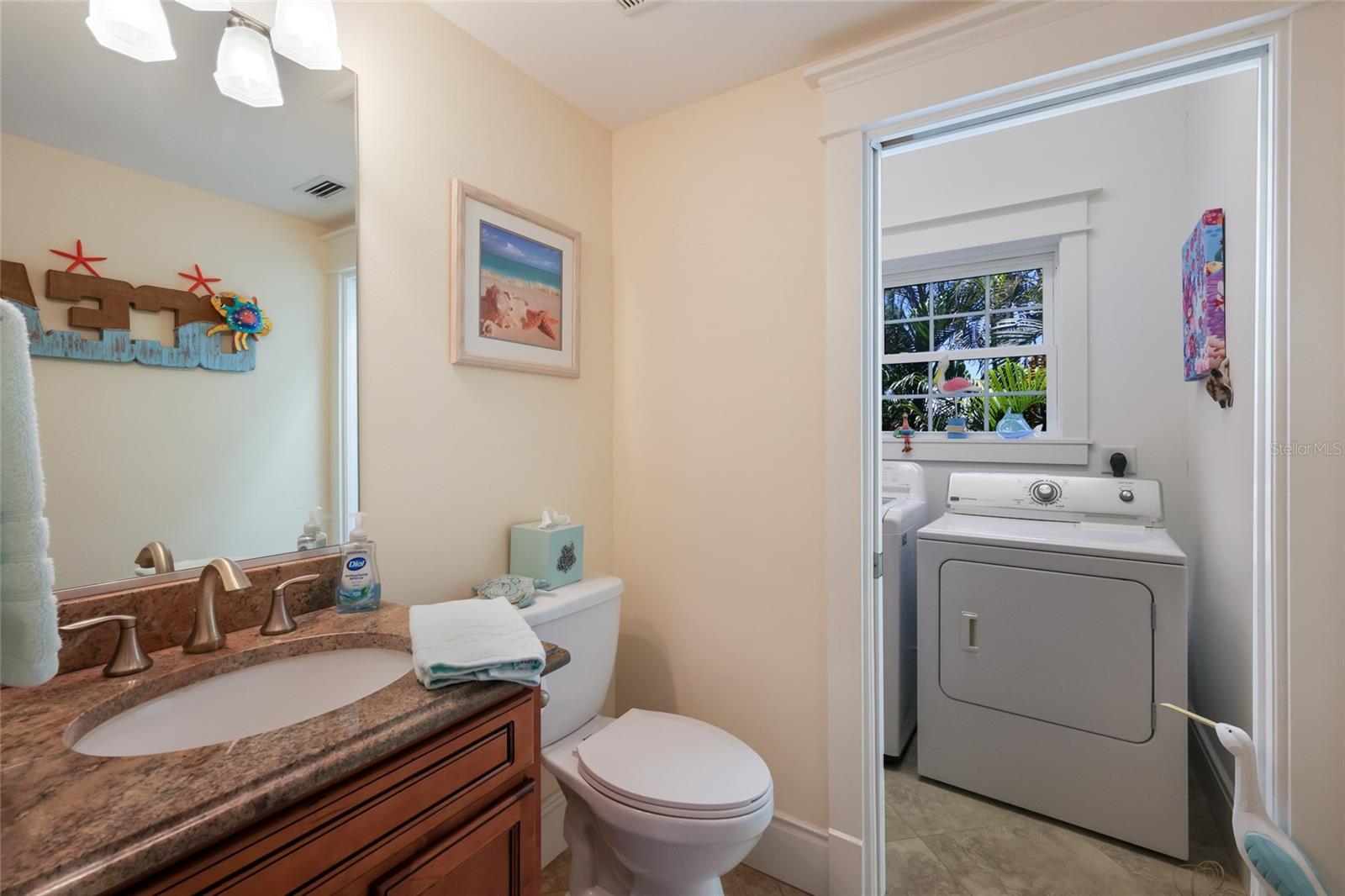 Listing Image #12