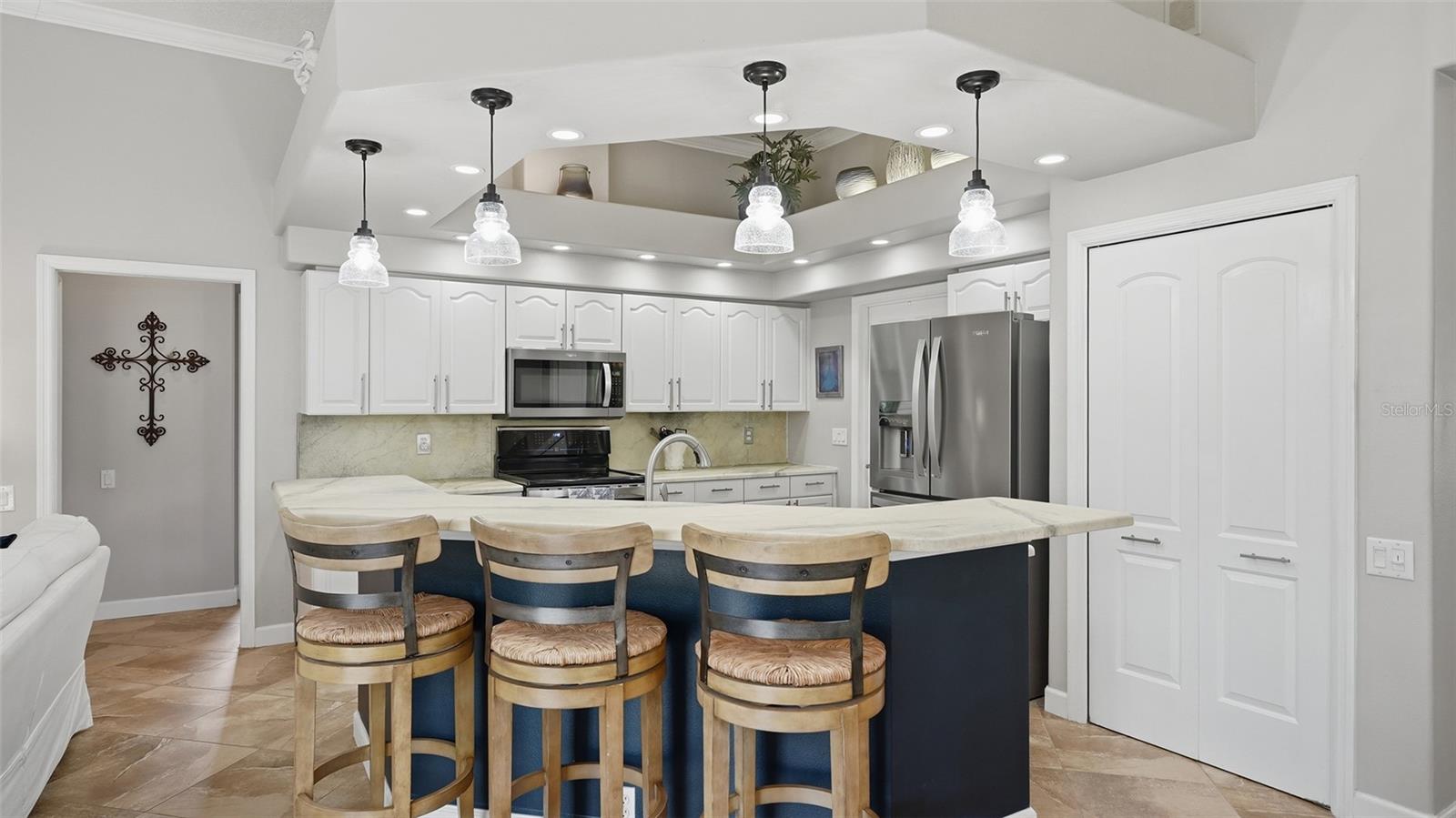 Listing Image #11