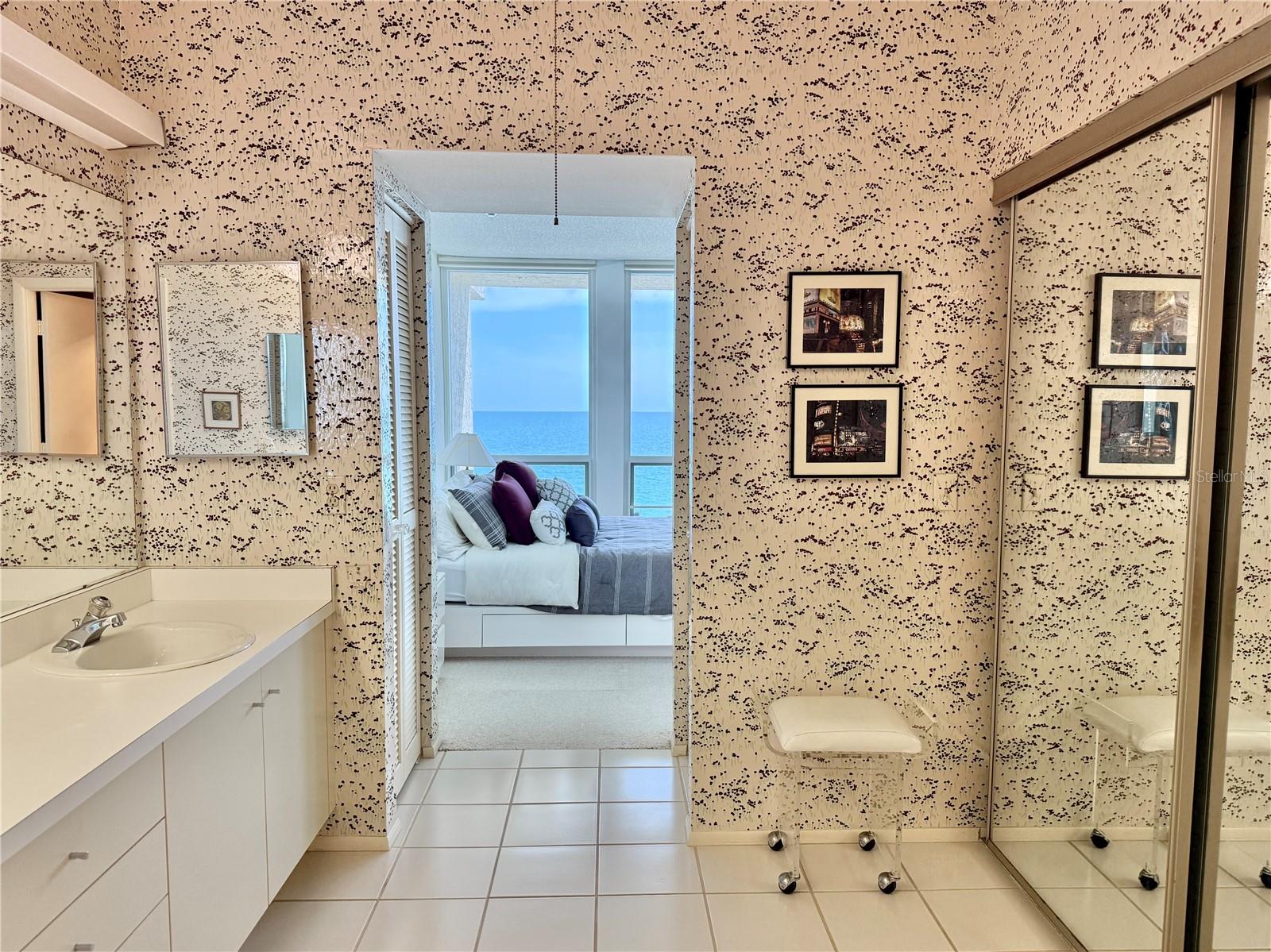 Listing Image #12