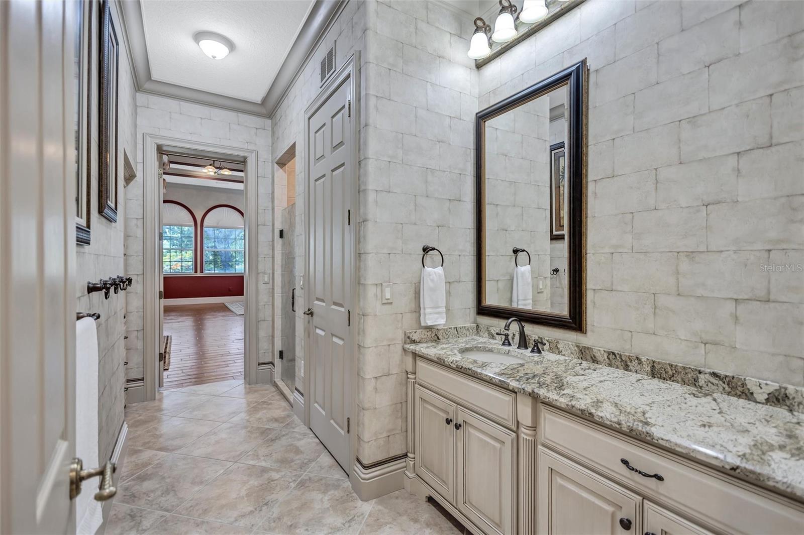 Listing Image #56