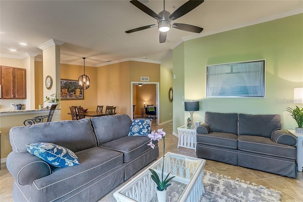 Listing Image #12