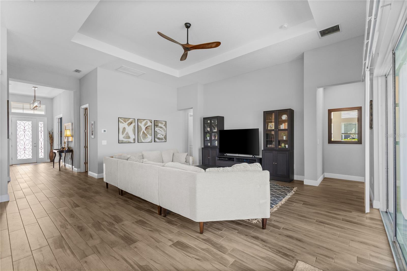 Listing Image #7