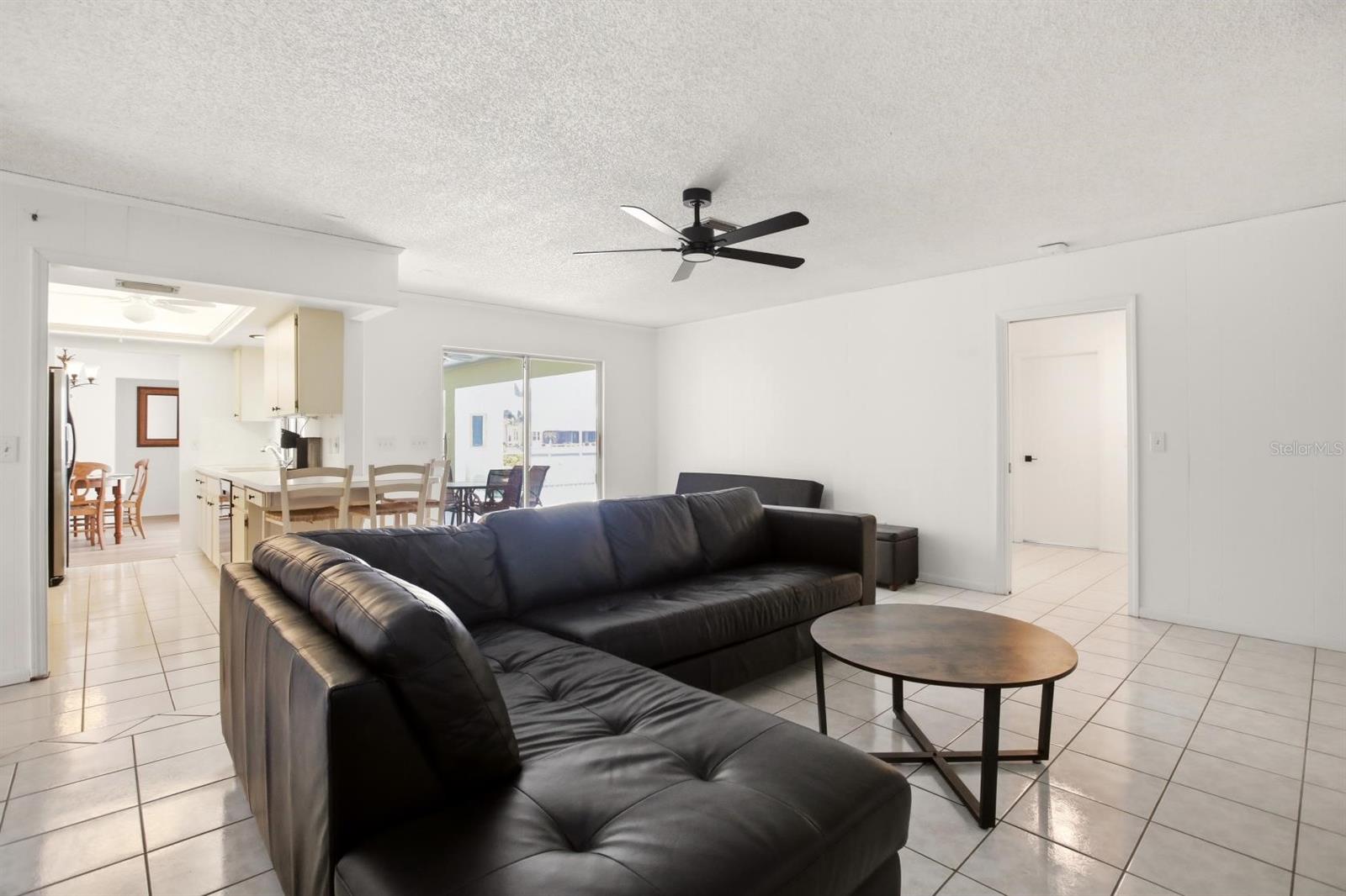 Listing Image #15