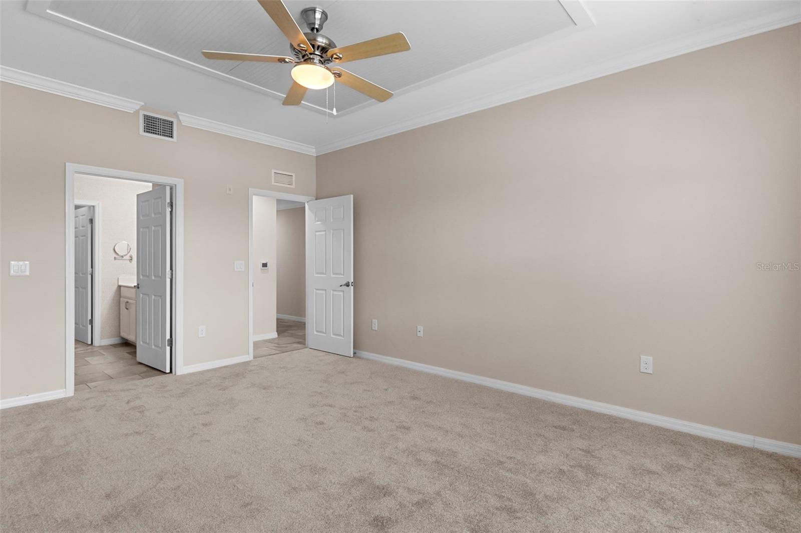Listing Image #25
