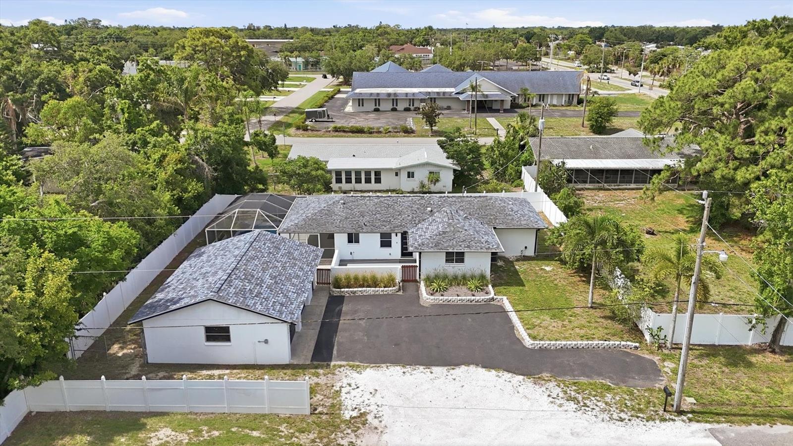 Listing Image #3