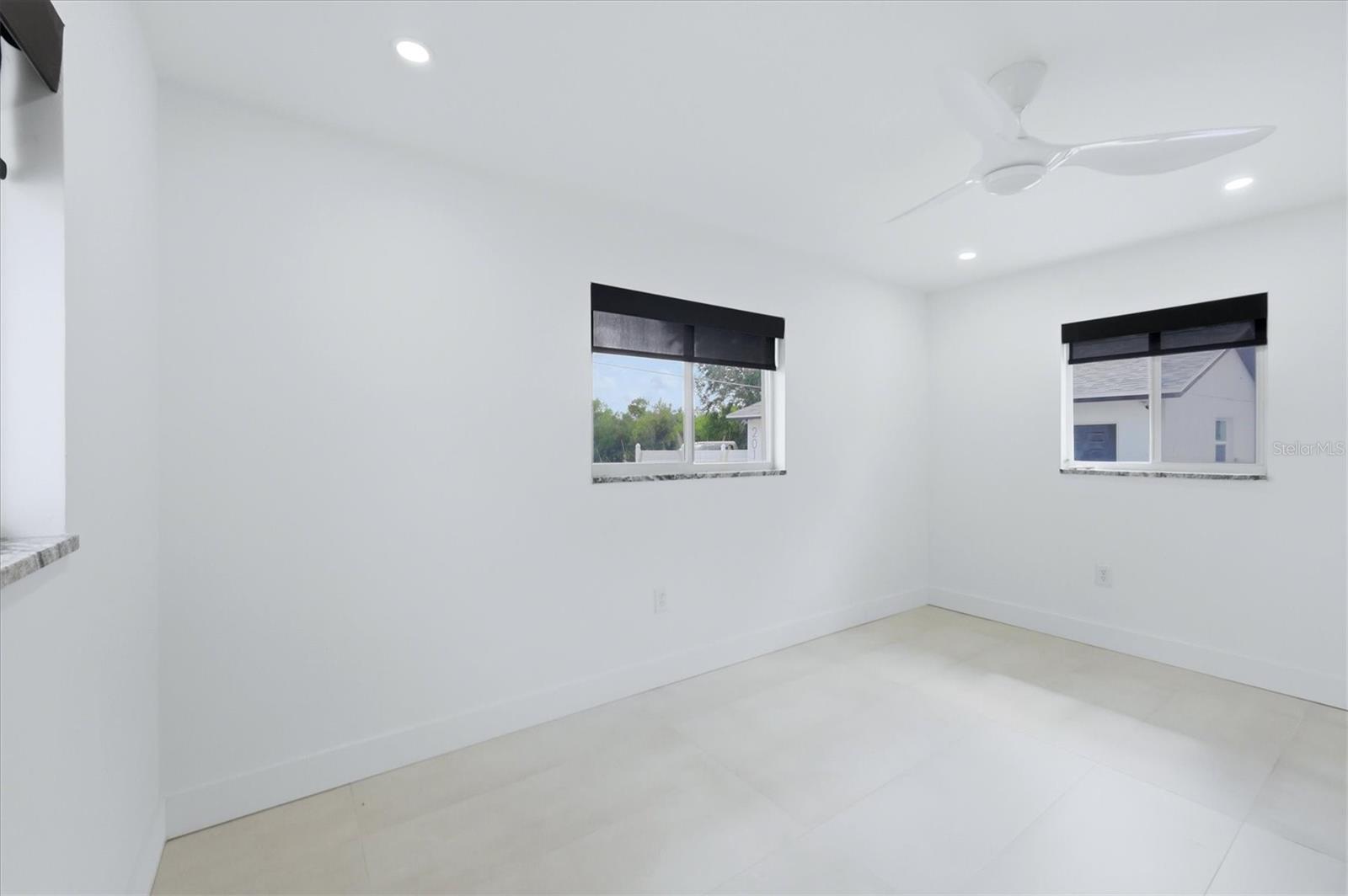 Listing Image #29