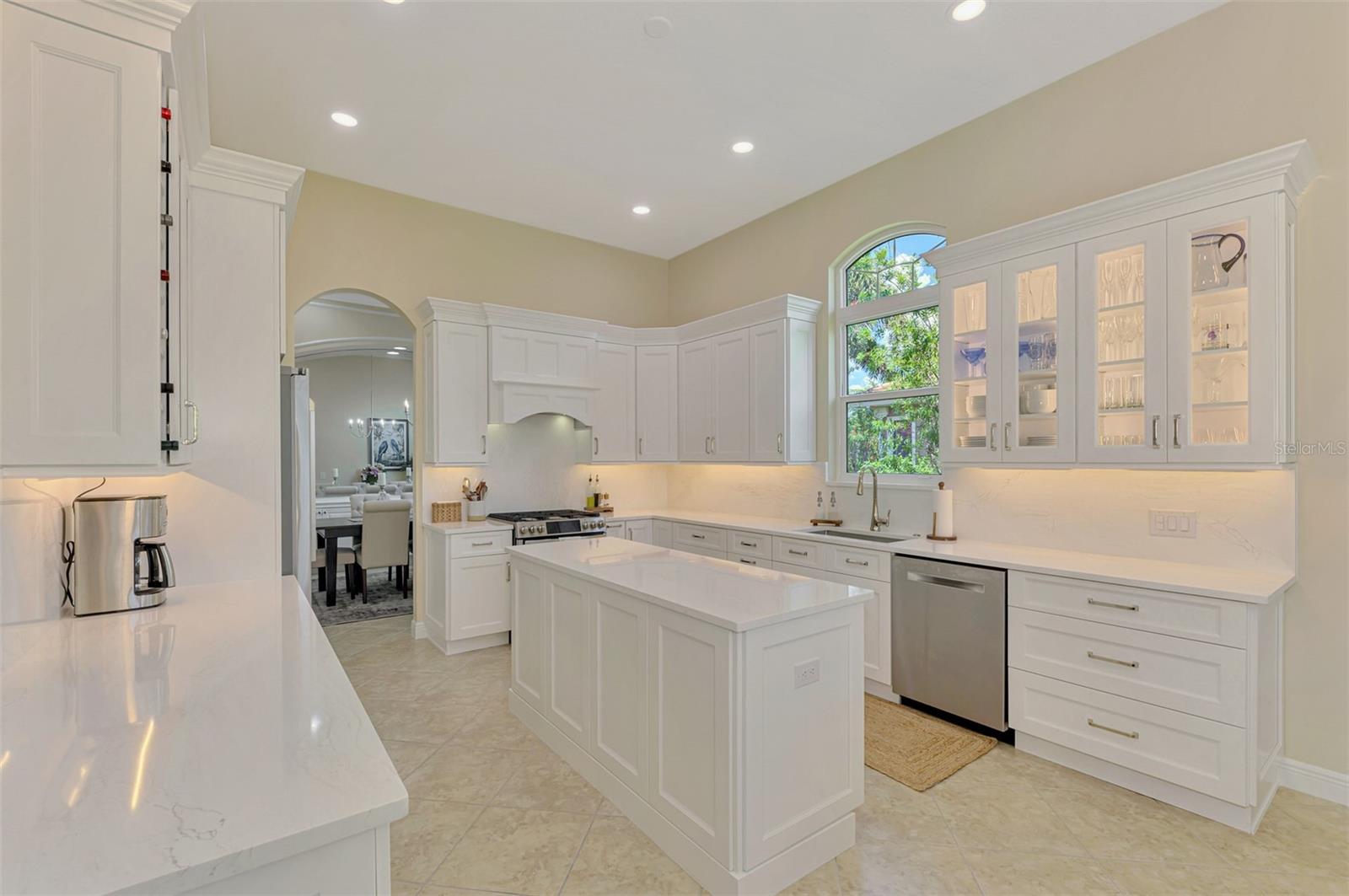 Listing Image #5