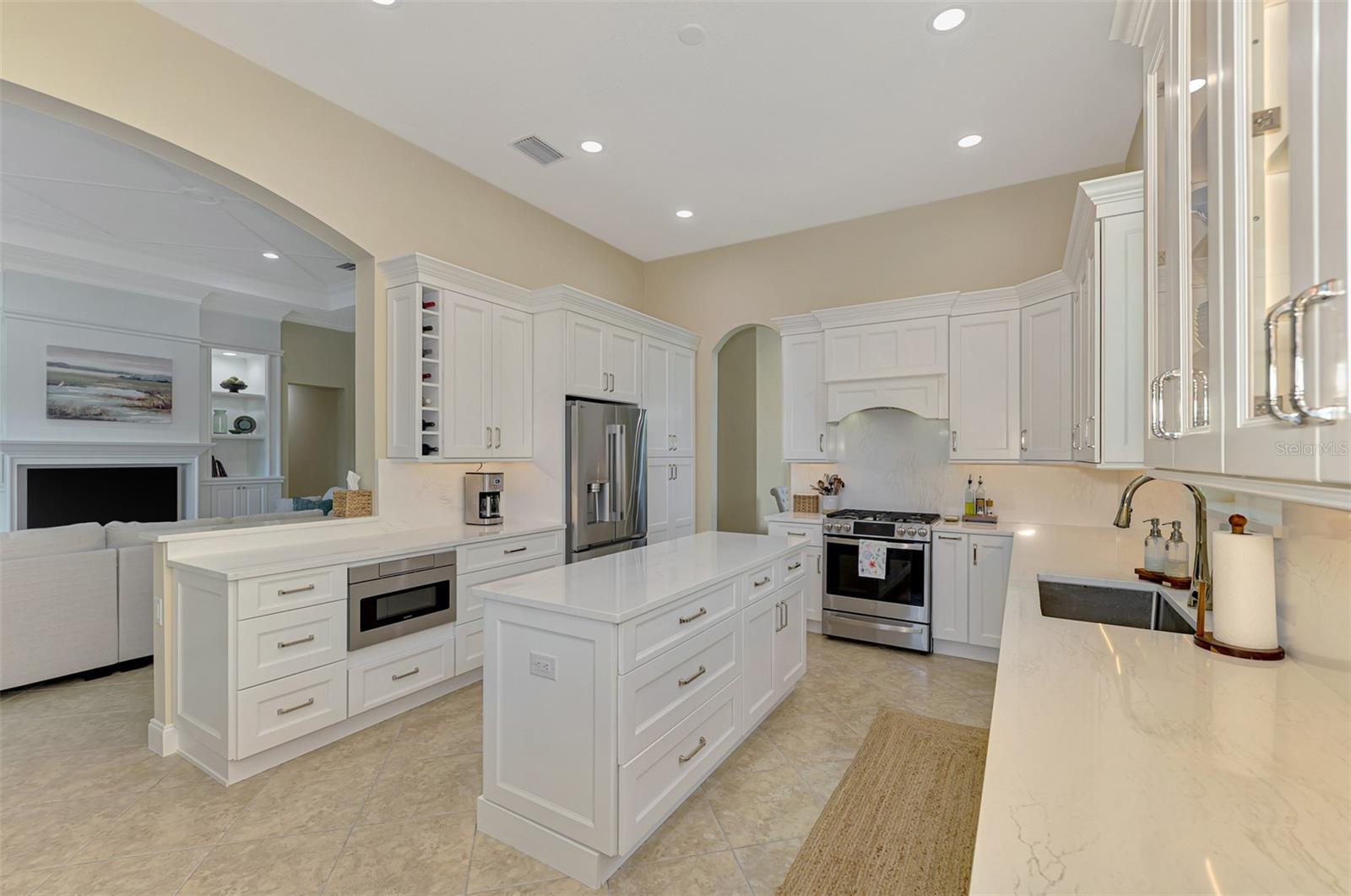 Listing Image #9