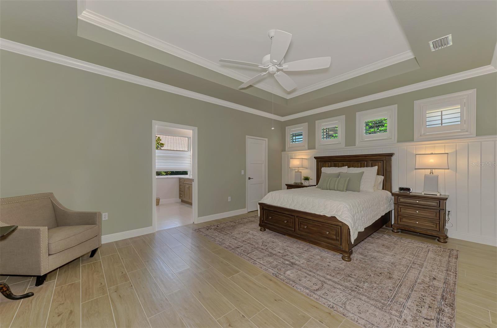 Listing Image #11