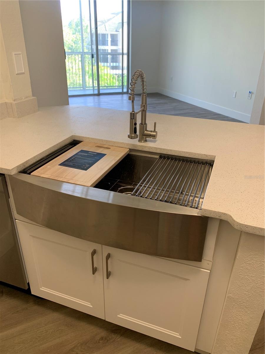 Listing Image #3