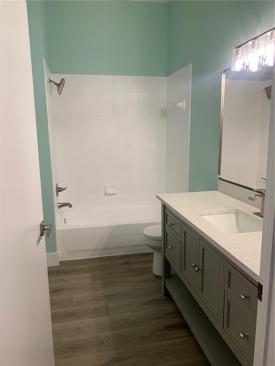 Listing Image #7