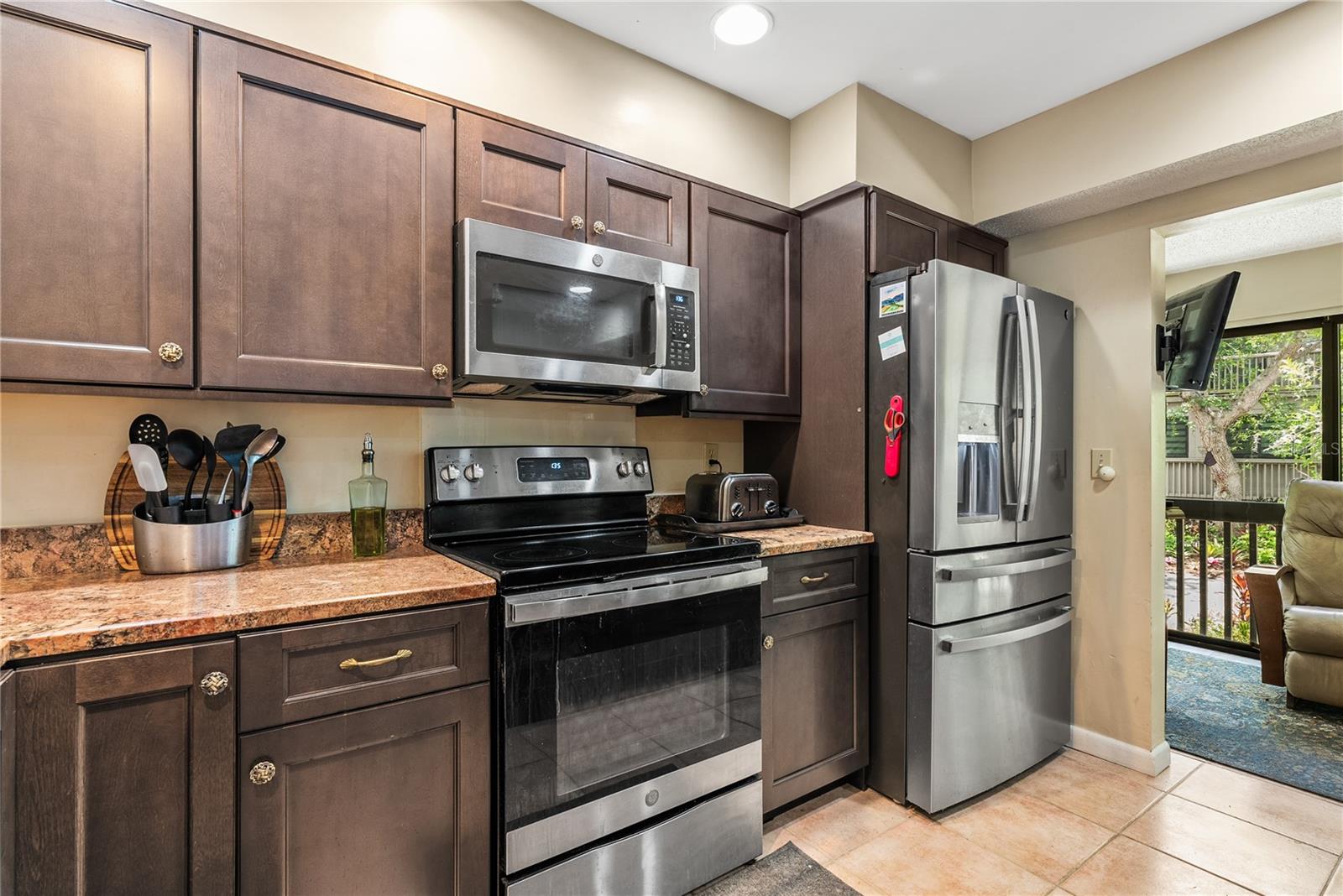 Listing Image #9