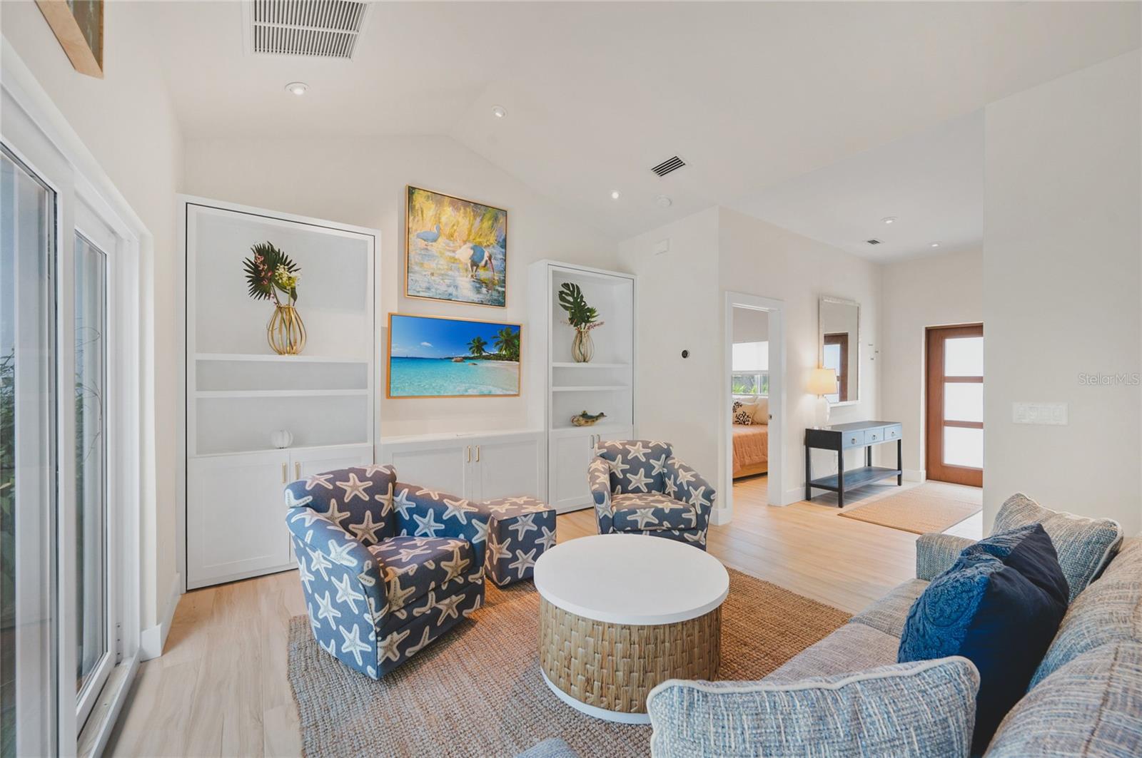 Listing Image #11