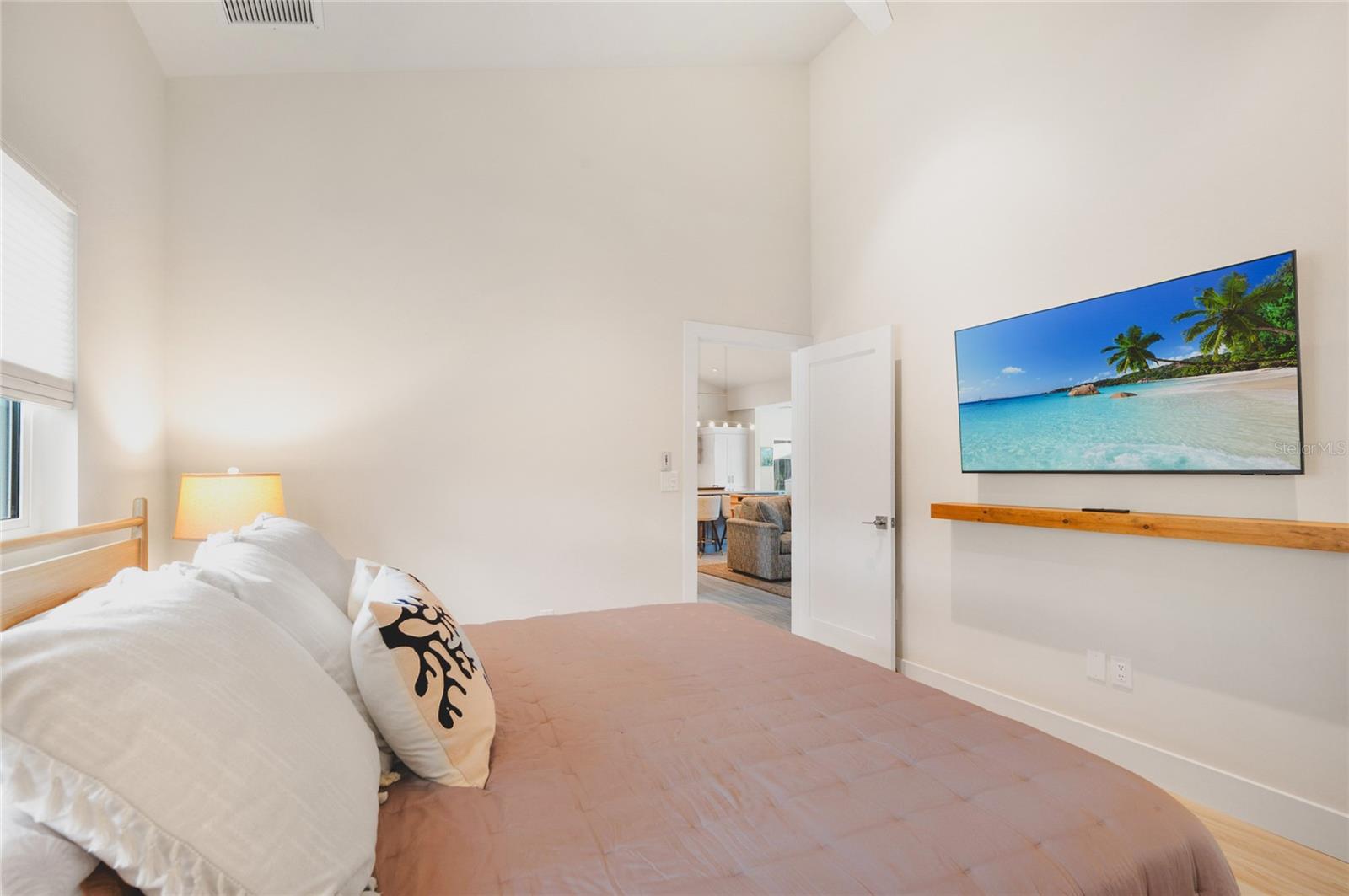 Listing Image #29
