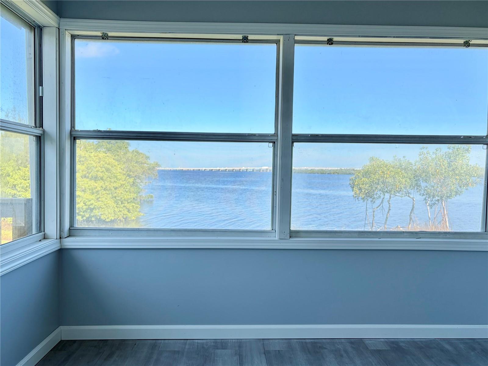 Listing Image #3