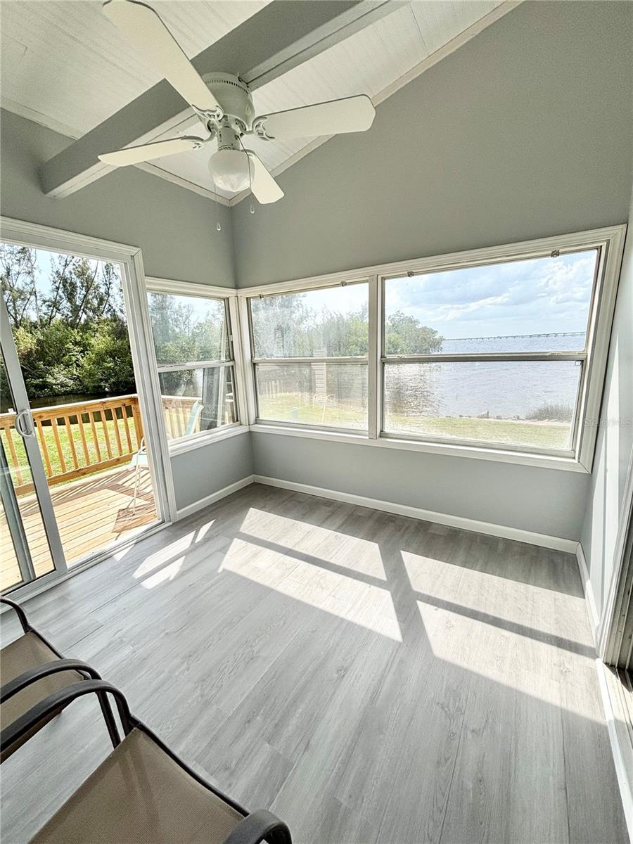 Listing Image #10