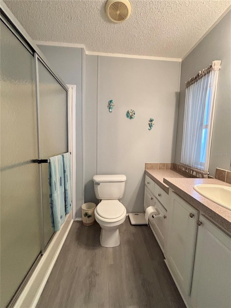 Listing Image #12