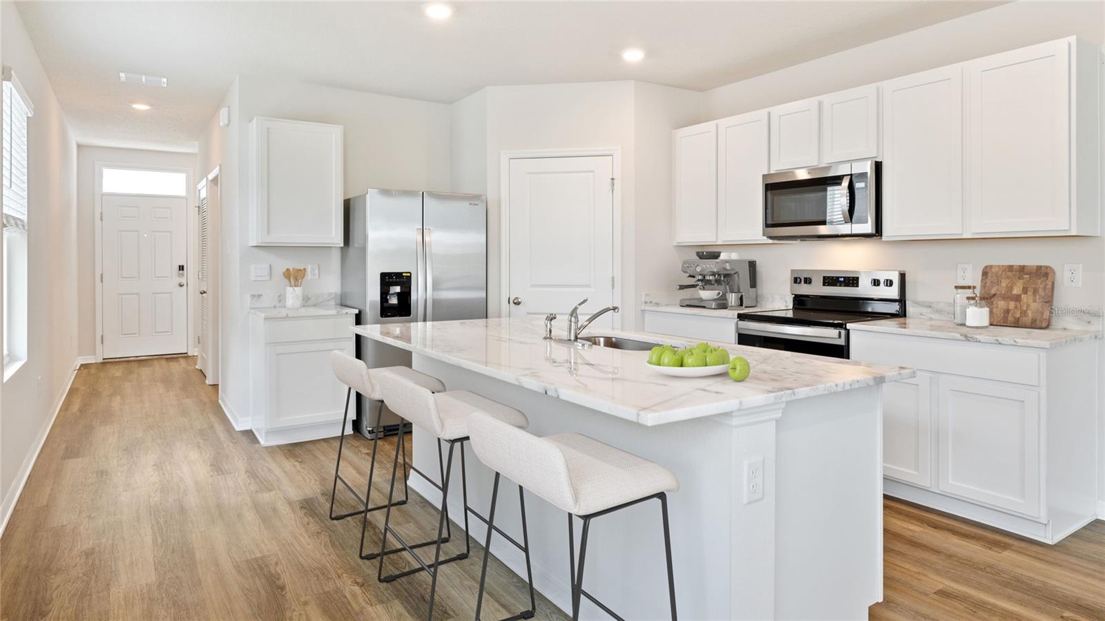 Listing Image #3